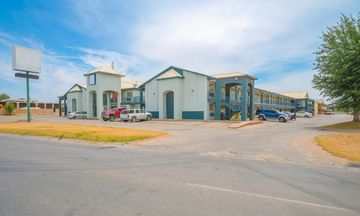 OYO Hotel Midland
