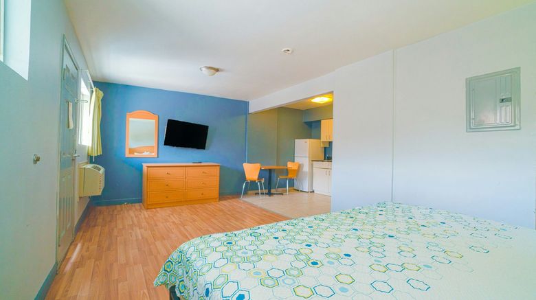 <b>OYO Hotel Midland Room</b>. Images powered by <a href="https://www.leonardoworldwide.com/" title="Leonardo Worldwide" target="_blank">Leonardo</a>.