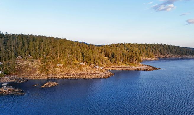 Rockwater Secret Cove Resort Exterior