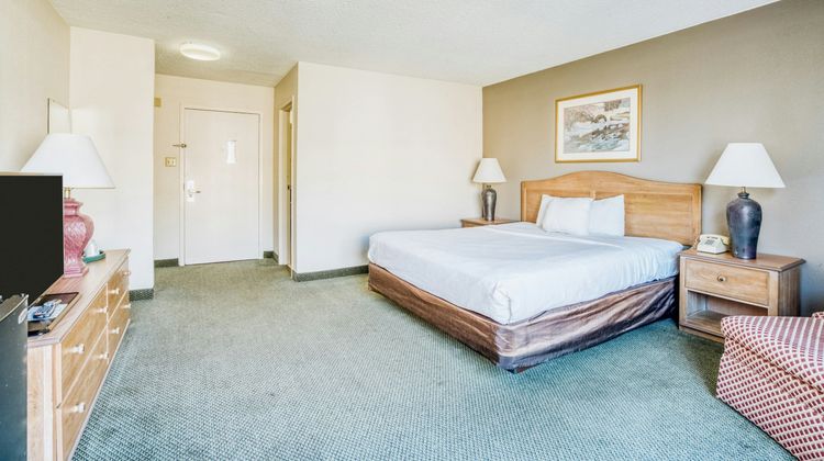 Motel 6 Monroe, LA Room