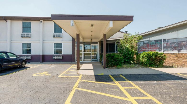 OYO Hotel Morton/East Peoria I-74 Exterior. Images powered by <a href="https://www.leonardoworldwide.com" target="_blank" rel="noopener">Leonardo</a>.