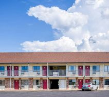 Aurora Inn Motel Exterior