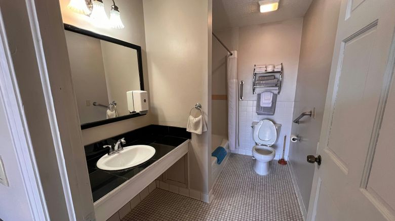 <b>Dew Drop Inn Room</b>. Images powered by <a href="https://www.leonardoworldwide.com/" title="Leonardo Worldwide" target="_blank">Leonardo</a>.