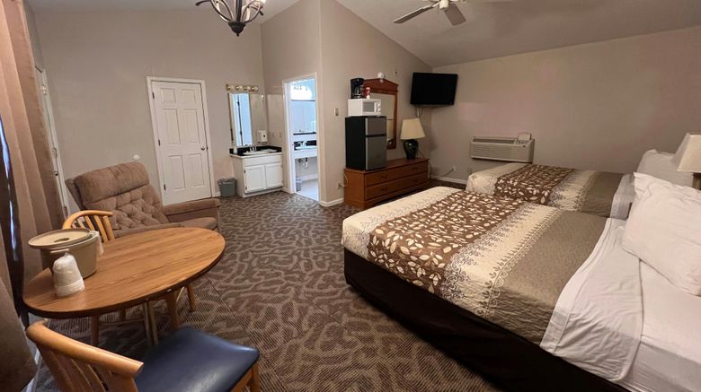 <b>Dew Drop Inn Room</b>. Images powered by <a href="https://www.leonardoworldwide.com/" title="Leonardo Worldwide" target="_blank">Leonardo</a>.