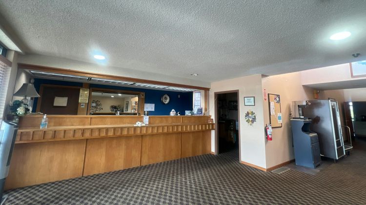 Marysville Surf Motel Lobby
