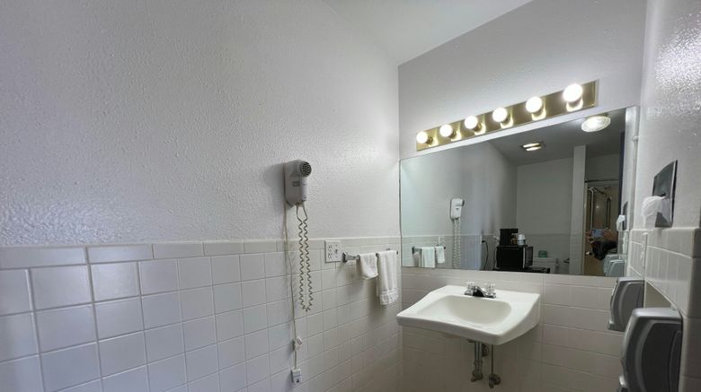 <b>Marysville Surf Motel Room</b>. Images powered by <a href="https://www.leonardoworldwide.com/" title="Leonardo Worldwide" target="_blank">Leonardo</a>.