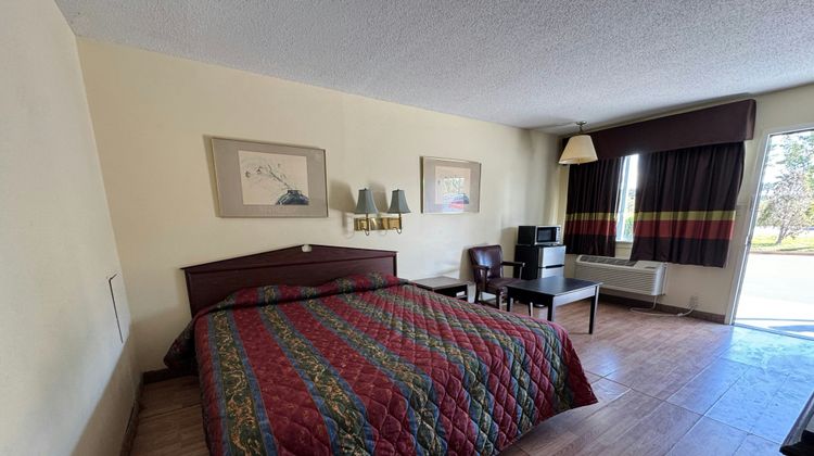 Night Inn by Hotel O Selma Room