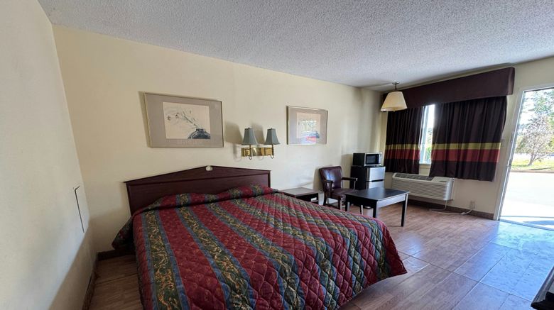 <b>Night Inn by Hotel O Selma Room</b>. Images powered by <a href="https://www.leonardoworldwide.com/" title="Leonardo Worldwide" target="_blank">Leonardo</a>.