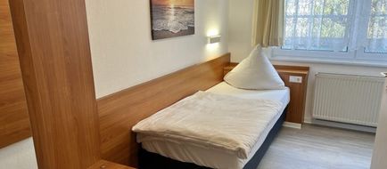 Hotel Bitzer Room