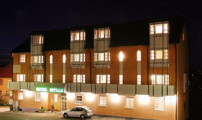 Hotel Bitzer Exterior