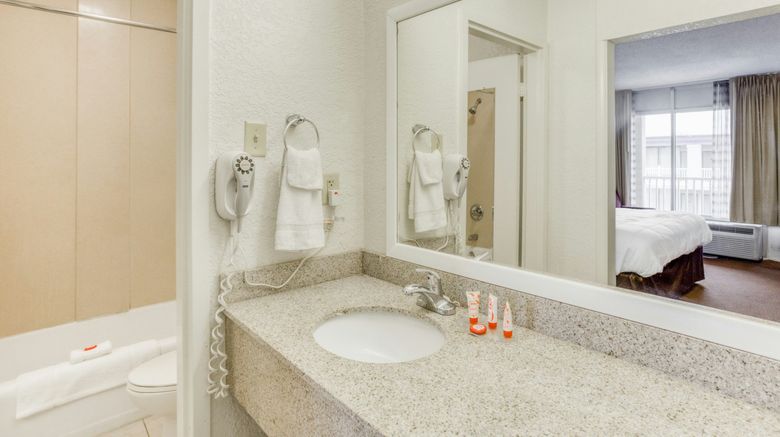 <b>OYO Townhouse Owensboro West Room</b>. Images powered by <a href="https://www.leonardoworldwide.com/" title="Leonardo Worldwide" target="_blank">Leonardo</a>.