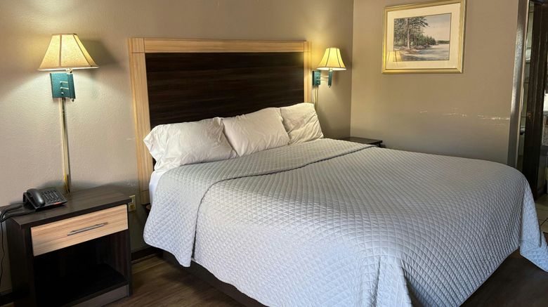 <b>American Inn of Selma Room</b>. Images powered by <a href="https://www.leonardoworldwide.com/" title="Leonardo Worldwide" target="_blank">Leonardo</a>.