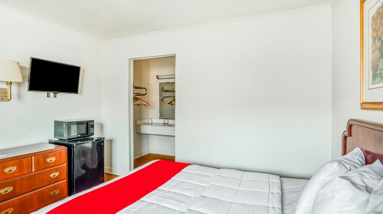 <b>OYO Hotel San Antonio East Room</b>. Images powered by <a href="https://www.leonardoworldwide.com/" title="Leonardo Worldwide" target="_blank">Leonardo</a>.