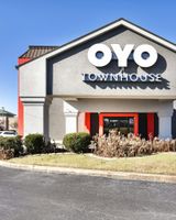 OYO Townhouse Inn Jacksonville AR