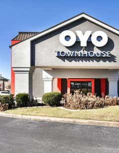 OYO Townhouse Inn Jacksonville AR