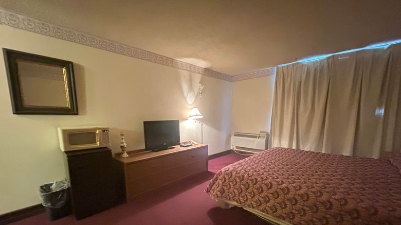 <b>Candlelight Inn Room</b>. Images powered by <a href="https://www.leonardoworldwide.com/" title="Leonardo Worldwide" target="_blank">Leonardo</a>.