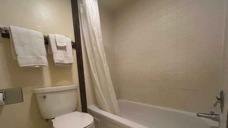 <b>Candlelight Inn Room</b>. Images powered by <a href="https://www.leonardoworldwide.com/" title="Leonardo Worldwide" target="_blank">Leonardo</a>.