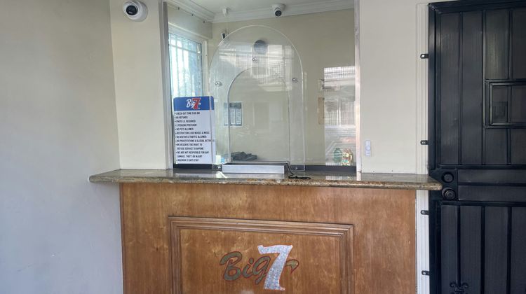 Big 7 Motel San Diego Chula Vista Lobby