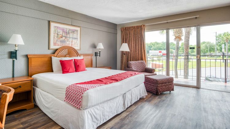 OYO Hotel Mustang Silver Spring FL Room