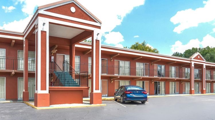 OYO Hotel Mustang Silver Spring FL Exterior