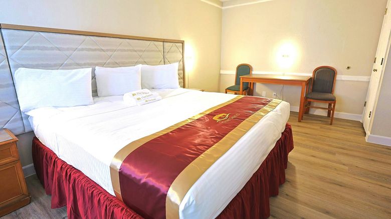 <b>The Grand by Capital O Texarkana I-30 Room</b>. Images powered by <a href="https://www.leonardoworldwide.com/" title="Leonardo Worldwide" target="_blank">Leonardo</a>.