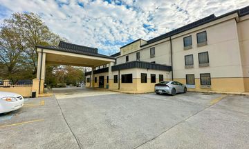 OYO Hotel Rome West