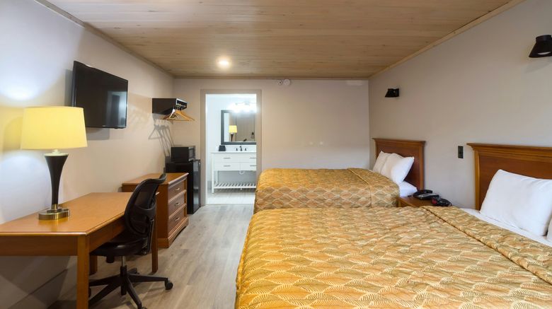 <b>Tennessee Mountain Lodge Room</b>. Images powered by <a href="https://www.leonardoworldwide.com/" title="Leonardo Worldwide" target="_blank">Leonardo</a>.
