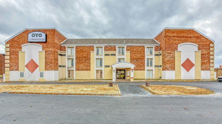 OYO Townhouse Tulsa Woodland Hills Exterior