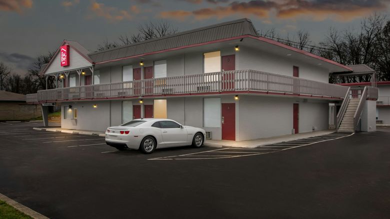 <b>Red Roof Inn Radcliff - Fort Knox Exterior</b>. Images powered by <a href="https://www.leonardoworldwide.com/" title="Leonardo Worldwide" target="_blank">Leonardo</a>.