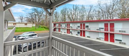 Red Roof Inn Radcliff - Fort Knox Exterior