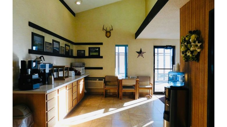 <b>Homestead Inn Lobby</b>. Images powered by <a href="https://www.leonardoworldwide.com/" title="Leonardo Worldwide" target="_blank">Leonardo</a>.