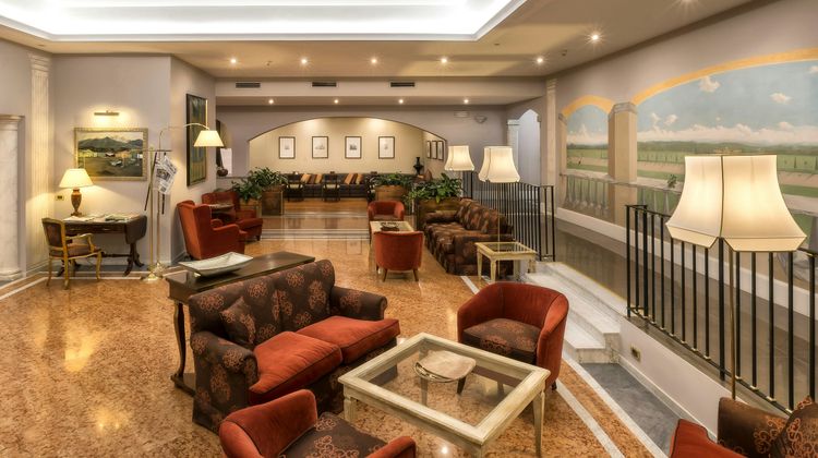 Sina Maria Luigia Lobby