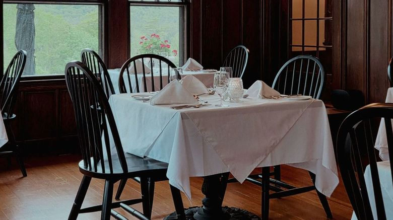 <b>The Manor on Golden Pond Restaurant</b>. Images powered by <a href="https://www.leonardoworldwide.com/" title="Leonardo Worldwide" target="_blank">Leonardo</a>.