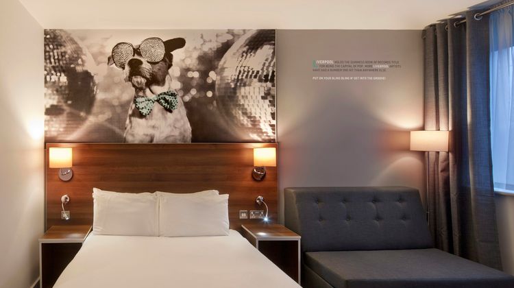 Heeton Concept Hotel Liverpool Room