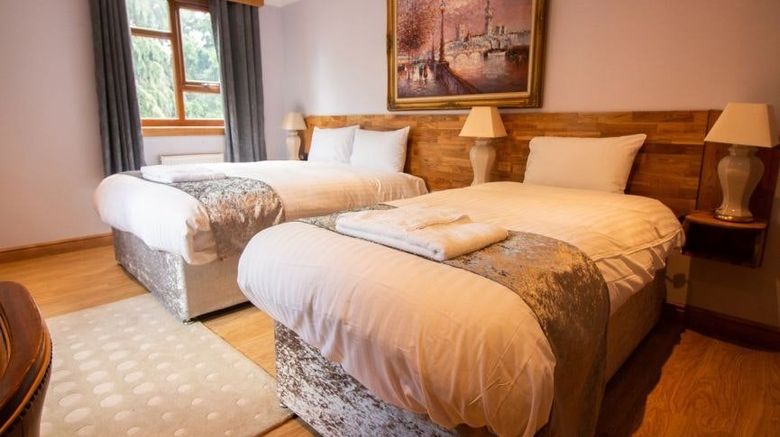 <b>Westone Manor Room</b>. Images powered by <a href="https://www.leonardoworldwide.com/" title="Leonardo Worldwide" target="_blank">Leonardo</a>.