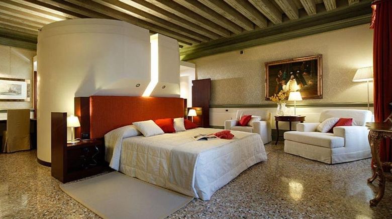 <b>Ruzzini Palace Room</b>. Images powered by <a href="https://www.leonardoworldwide.com/" title="Leonardo Worldwide" target="_blank">Leonardo</a>.