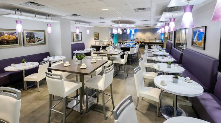 Kellogg Conference Hotel Gallaudet Univ. Restaurant
