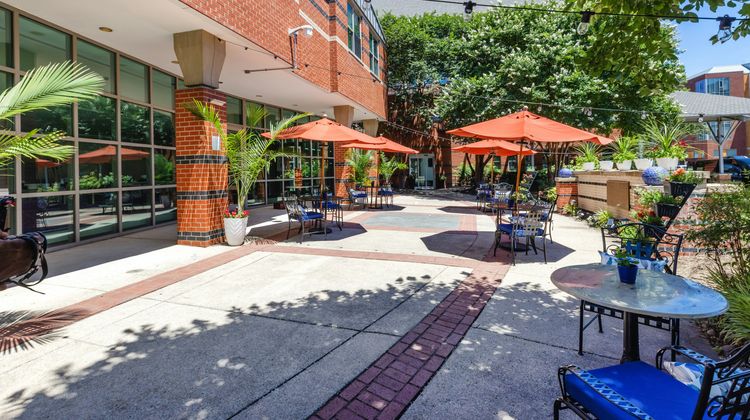 Kellogg Conference Hotel Gallaudet Univ. Exterior