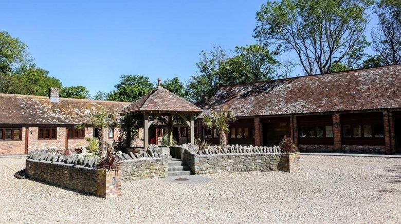 <b>Kingston Country Courtyard Exterior</b>. Images powered by <a href="https://www.leonardoworldwide.com/" title="Leonardo Worldwide" target="_blank">Leonardo</a>.