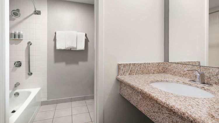 Courtyard by Marriott Norwood Room
