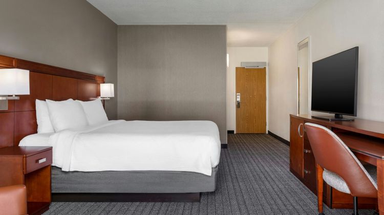 Courtyard by Marriott Norwood Room