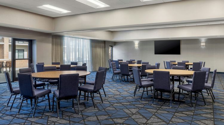 Courtyard by Marriott Norwood Meeting