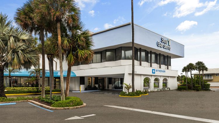 Club Wyndham Sea Gardens Exterior