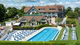 Renaissance Paris Hippodrome de St Cloud Pool