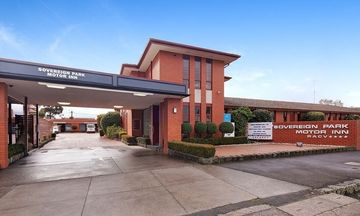 Sovereign Park Motor Inn