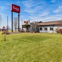 Red Roof Inn & Suites Tomah