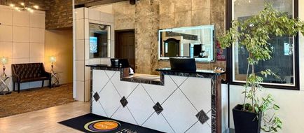High Point Hotel Inn & Suites Lobby
