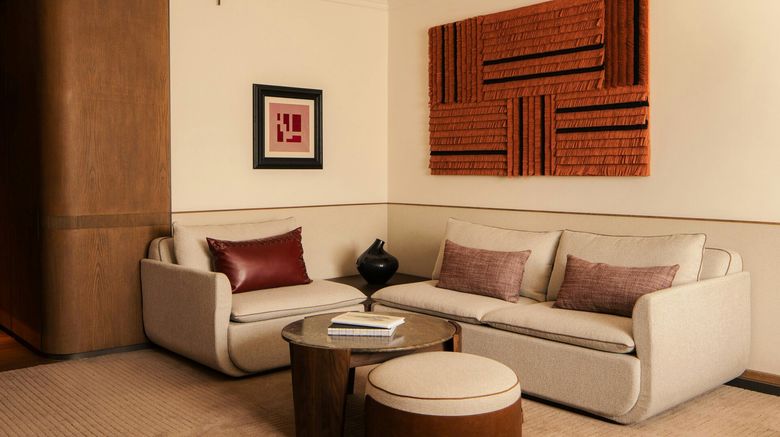 <b>Four Seasons Hotel Mexico City Suite</b>. Images powered by <a href="https://www.leonardoworldwide.com/" title="Leonardo Worldwide" target="_blank">Leonardo</a>.
