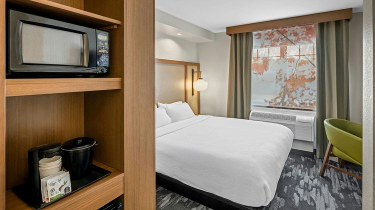 Fairfield Inn & Suites Portsmouth Exeter Suite