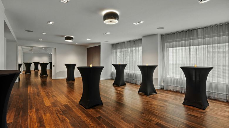 <b>Hotel 55 Chicago Downtown Meeting</b>. Images powered by <a href="https://www.leonardoworldwide.com/" title="Leonardo Worldwide" target="_blank">Leonardo</a>.